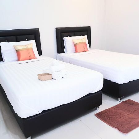 Chadaporn Mae Chaem Hotel Екстер'єр фото