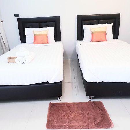 Chadaporn Mae Chaem Hotel Екстер'єр фото