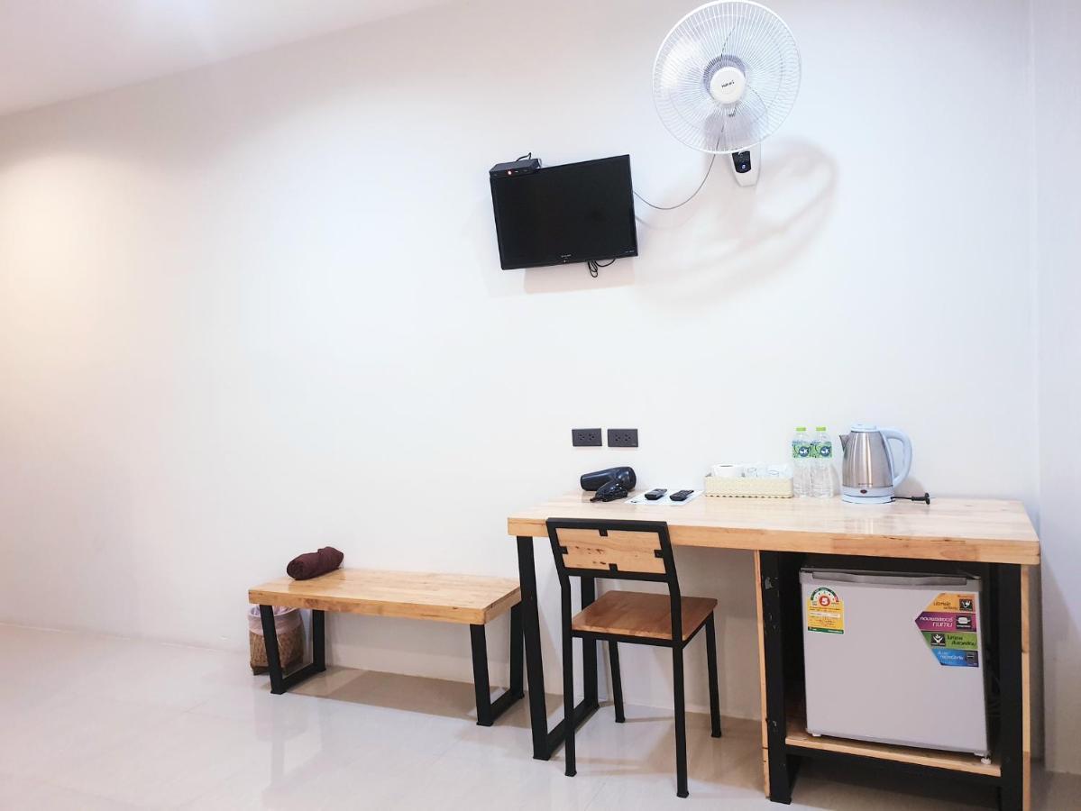 Chadaporn Mae Chaem Hotel Екстер'єр фото