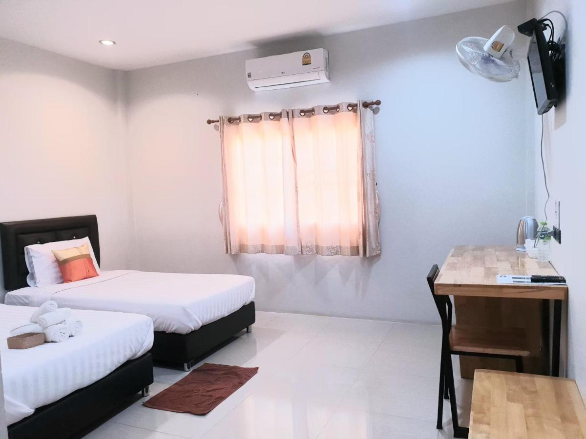Chadaporn Mae Chaem Hotel Екстер'єр фото