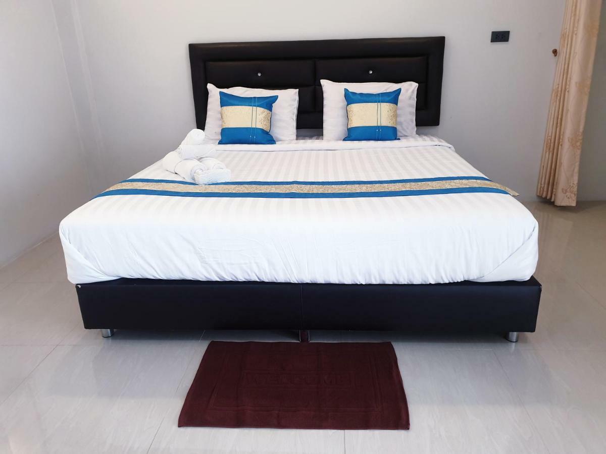 Chadaporn Mae Chaem Hotel Екстер'єр фото
